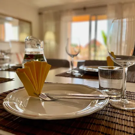 Con Vistas Al Mar En Reserva De Διαμέρισμα Μαρμπέλλα