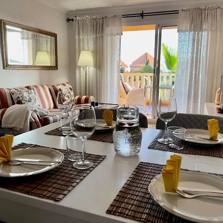 Con Vistas Al Mar En Reserva De *